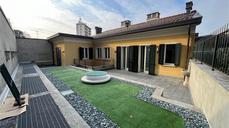 Ufficio signorile in Cantù centro