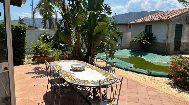 Villa indipendente con piscina 