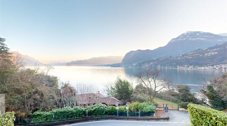 Appartamento su due livelli a San Siro (CO)