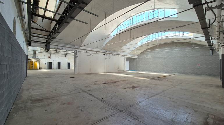 Lotto di capannone a Rovellasca