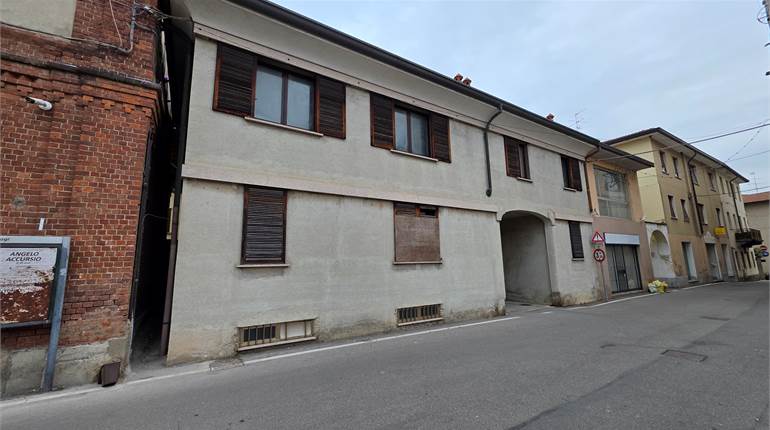 Porzione di casa a Cirimido!