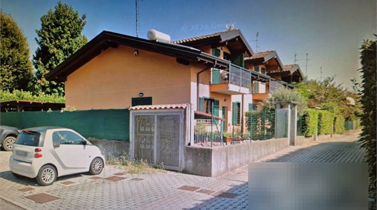  Autorimessa doppia in vendita a Cirimido