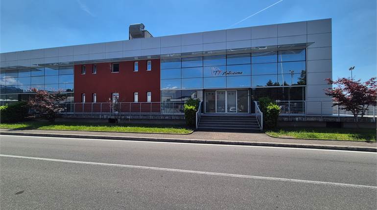 Ampio Locale Commerciale di 1.100 mq in posizione Strategica